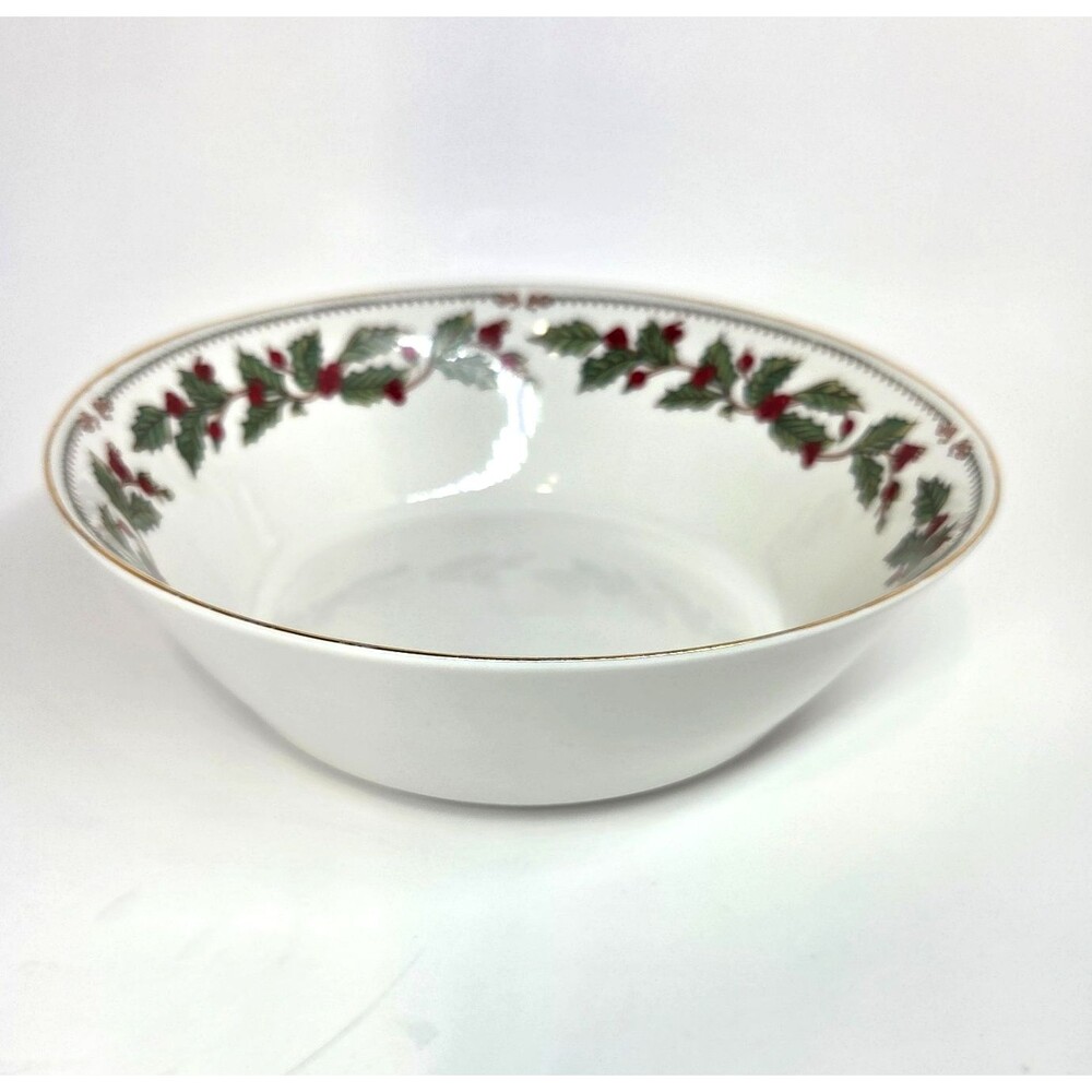 the Cellar Ivory Holly Round Vegetable Serving Bowl 8 3/4" Excellent
